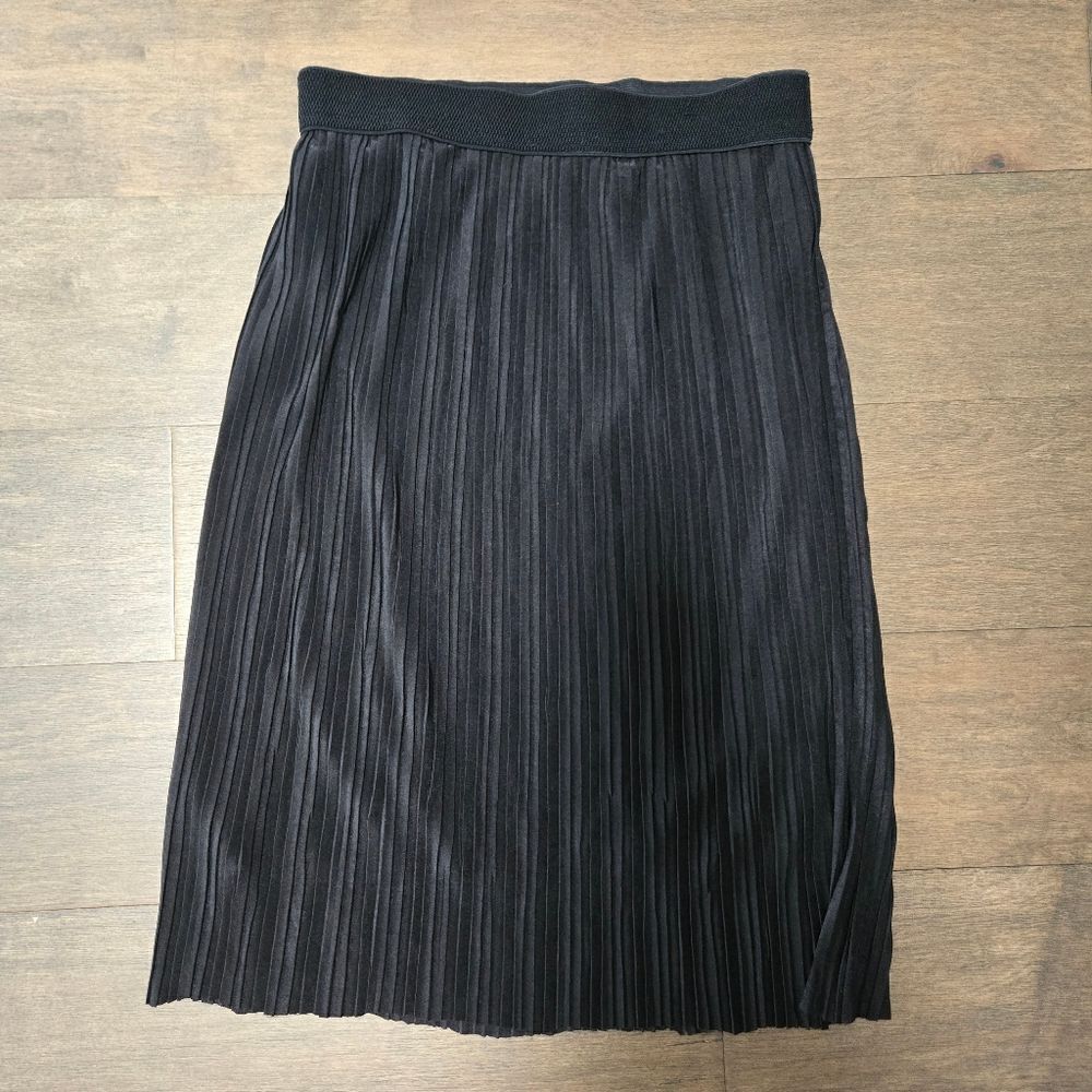 Jon & Anna midi skirt size L